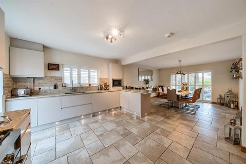 3 bedroom detached house for sale, Old Point, Middleton-On-Sea