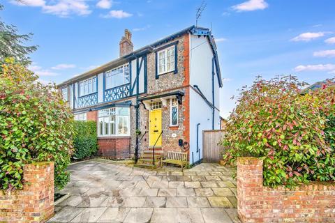 4 bedroom semi-detached house for sale, Woodhouse Lane, Sale