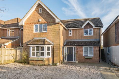 4 bedroom detached house for sale, Rakemakers, Holybourne, Alton, Hampshire, GU34