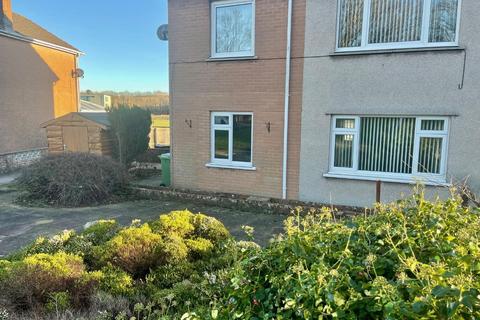 2 bedroom flat to rent, Thorncroft Gardens, Workington