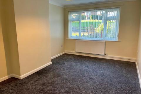 2 bedroom flat to rent, Thorncroft Gardens, Workington