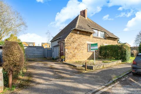 2 bedroom semi-detached house for sale, Arden Close, Banbury OX15