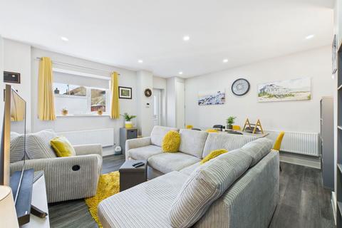 2 bedroom apartment for sale, Gardiner Place, Worthing, BN11
