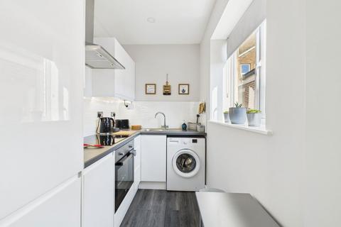 2 bedroom apartment for sale, Gardiner Place, Worthing, BN11