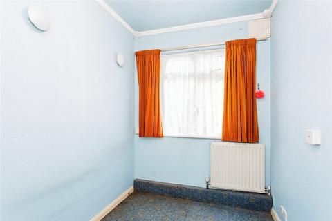 77 Church Road, Benfleet, SS7 4EU