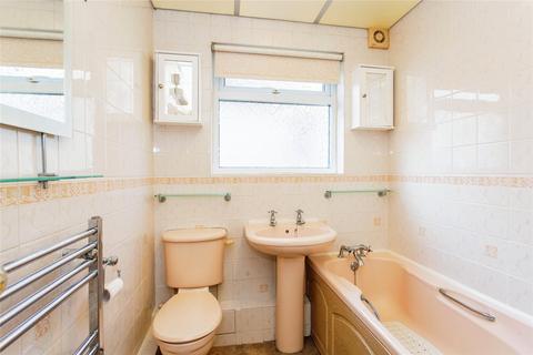 77 Church Road, Benfleet, SS7 4EU
