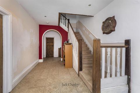4 bedroom detached house for sale, Hadlow Road, Tonbridge