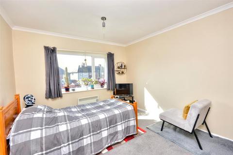 1 bedroom flat for sale, Finmere Road, Eastbourne