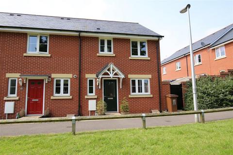 3 bedroom end of terrace house to rent, Webbers Way, Tiverton EX16