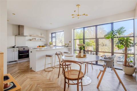 131 Allison Road, Bristol, BS4 4PG