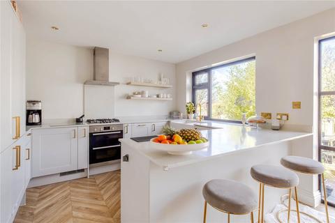 131 Allison Road, Bristol, BS4 4PG