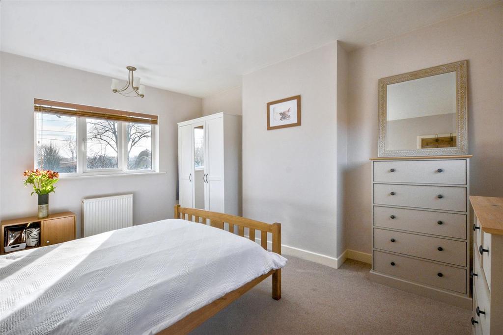 Bedroom 1 1.jpeg