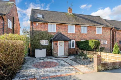 4 bedroom semi-detached house for sale, Sandlands Road, Walton On The Hill