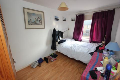 1 bedroom house to rent, Vinegar Street, London E1W