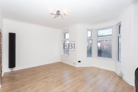 3 bedroom maisonette for sale, Carnarvon Road, London, E15