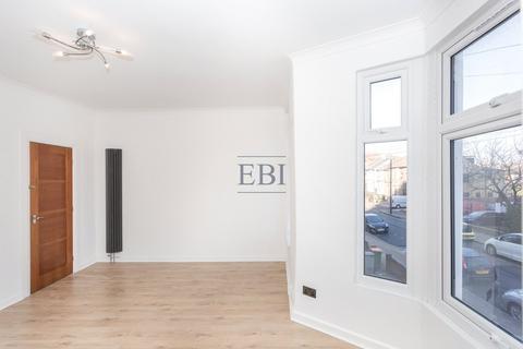 25b Carnarvon Road, London, E15 4JW