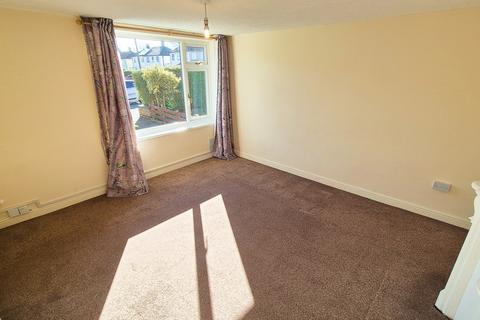 3 bedroom terraced house for sale, Whitteney Drive North, Leicester LE2