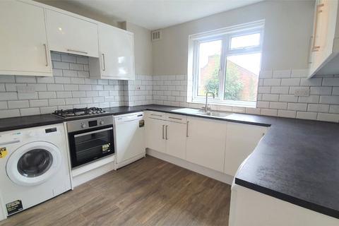 2 bedroom house to rent, Rosslyn Crescent, Harrow, HA1