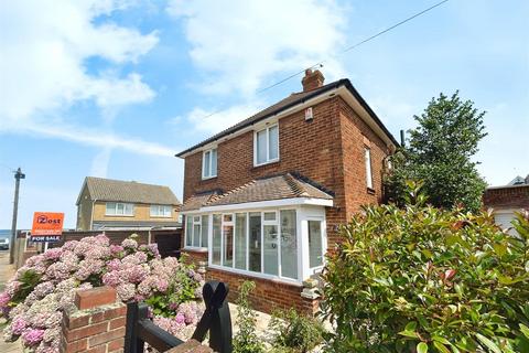 3 bedroom detached house for sale, Selsea Avenue, Herne Bay
