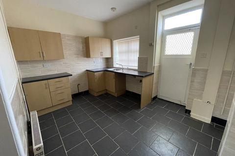 2 bedroom terraced house to rent, Stone Bridge Lane, Oswaldtwistle Accrington