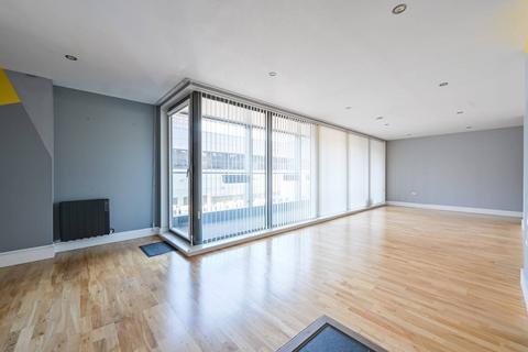 2 bedroom flat for sale, Wharfside Point South, Poplar, London, E14