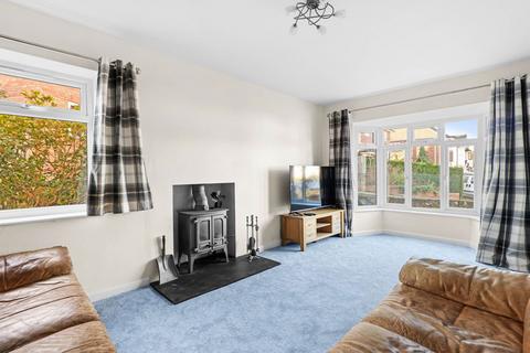 18 Amery Close, Worcester, WR5 2HL