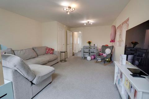 3 bedroom terraced house for sale, Saffron Crescent, Sawbridgeworth, CM21