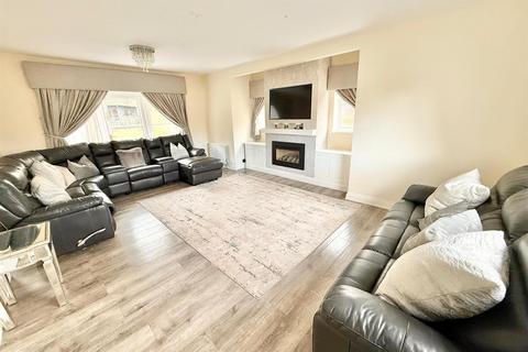 5 bedroom detached house for sale, Badger Road, Macclesfield