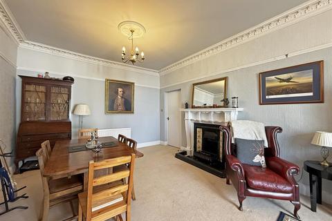 2 bedroom apartment for sale, Rodney House, School Gardens, Shrewsbury