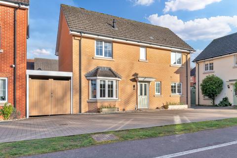 4 bedroom detached house for sale, Buddleia Way, Bury St. Edmunds IP28