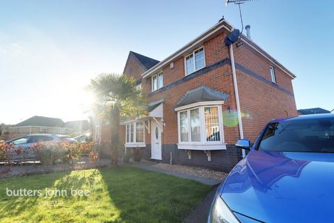 3 bedroom semi-detached house for sale, Bennett Close, Crewe