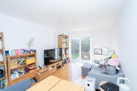 2 bedroom apartment for sale, Essex Road, Watford, Hertfordshire, WD17