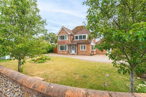 1 Burrell Close, Holt, NR25 6DT