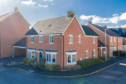 21 Anglesey View, Newton Leys, Milton Keynes, MK3 5GA