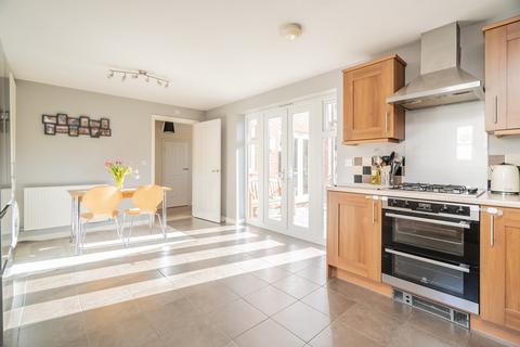 21 Anglesey View, Newton Leys, Milton Keynes, MK3 5GA