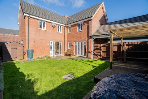 21 Anglesey View, Newton Leys, Milton Keynes, MK3 5GA