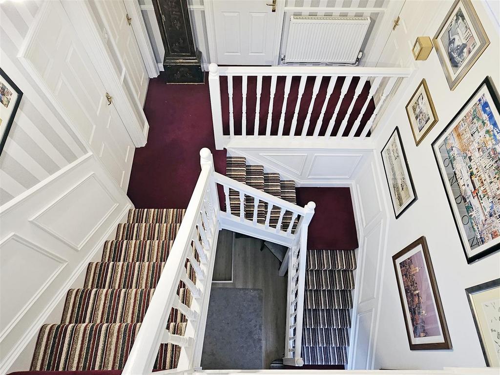 1st Floor Landing