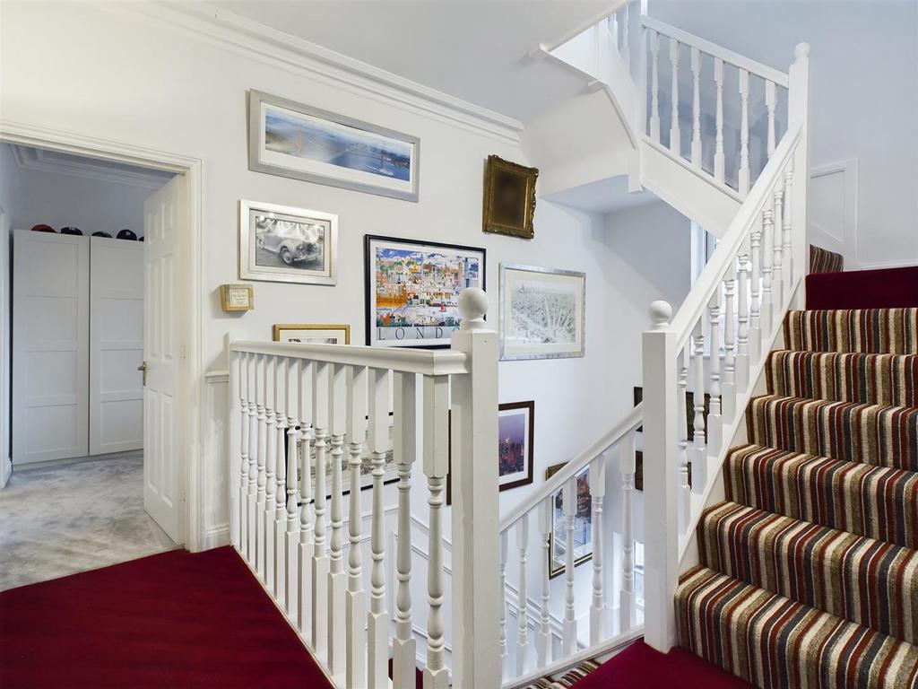 1st Floor Landing