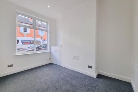 3 bedroom terraced house for sale, Glossop Street, Leicester LE5