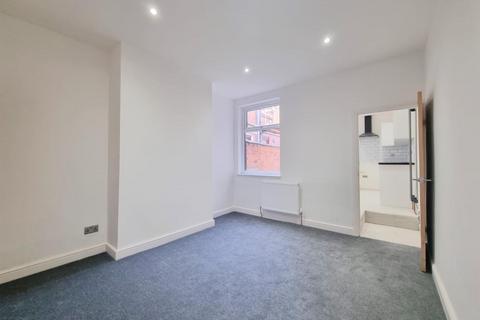 3 bedroom terraced house for sale, Glossop Street, Leicester LE5