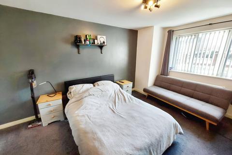 2 bedroom flat for sale, The Locks, Forebay Drive, Irlam, M44