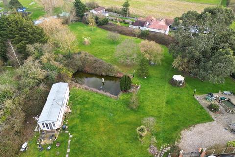 4 bedroom bungalow for sale, Runwell Road, Runwell, Wickford, Essex, SS11