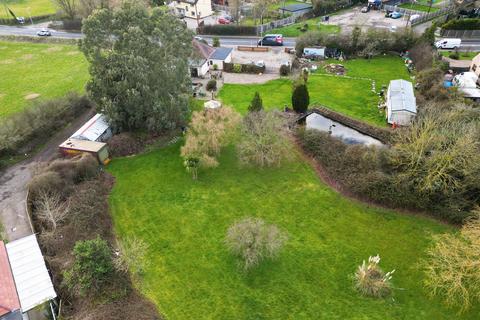 4 bedroom bungalow for sale, Runwell Road, Runwell, Wickford, Essex, SS11