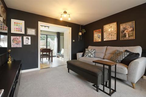 5 Brookhouse Drive, Sheffield, S12 4NQ