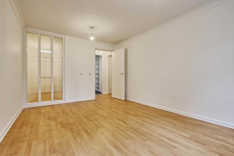 2 bedroom flat to rent, Grasmere Gardens, Cambridge