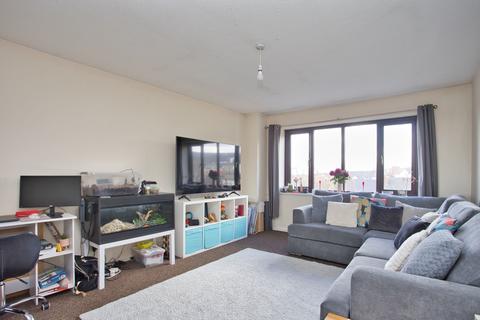 2 bedroom flat for sale, Dover Road, Folkestone, CT19