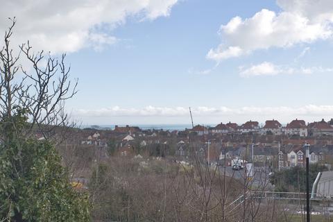 2 bedroom flat for sale, Dover Road, Folkestone, CT19