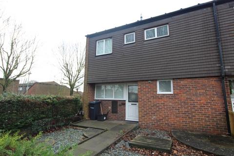 2 bedroom terraced house to rent, Harkness, Cheshunt