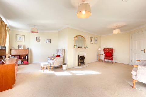 1 bedroom apartment for sale, Nelson Court, Glen View, Gravesend, Kent, DA12