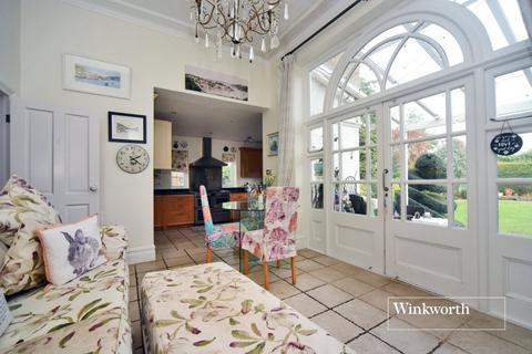 5 Cornwall Road, Sutton, SM2 6DR